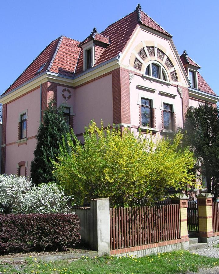 Ferienwohnung Und Pension "Zur Aue" Konigsbruck Экстерьер фото