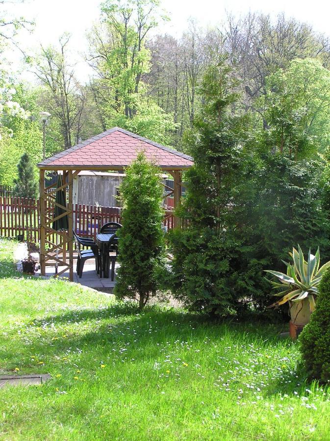 Ferienwohnung Und Pension "Zur Aue" Konigsbruck Экстерьер фото