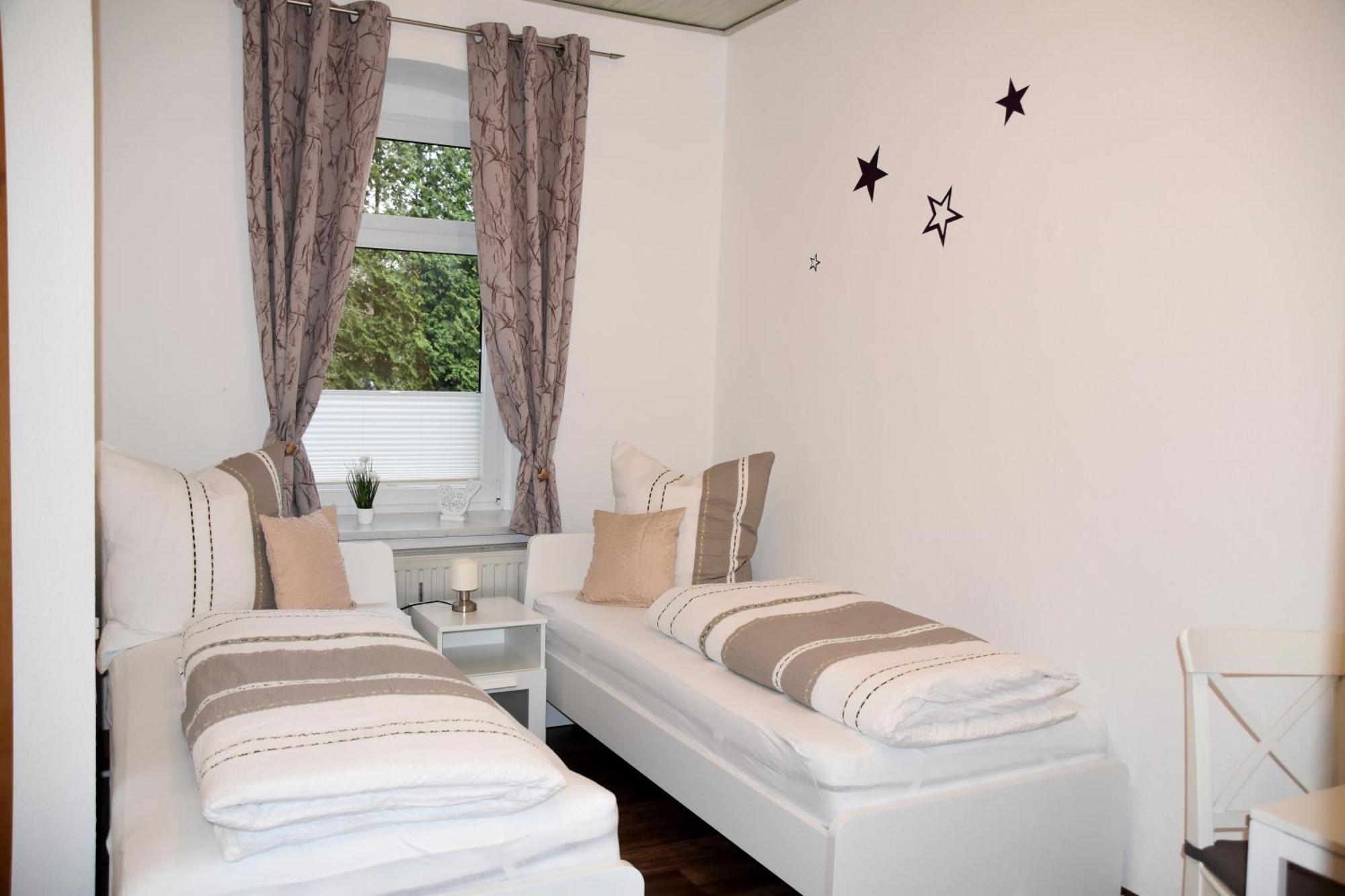 Ferienwohnung Und Pension "Zur Aue" Konigsbruck Экстерьер фото